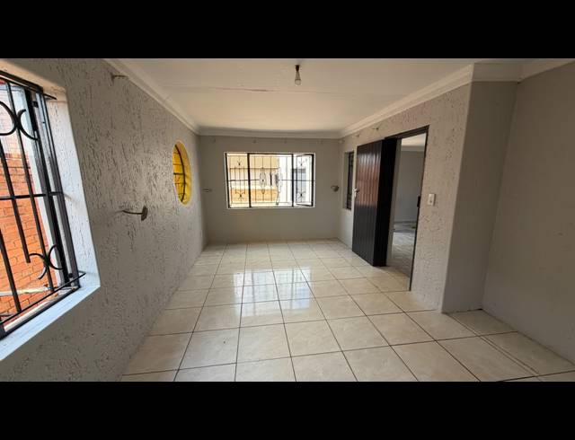 3 BEDROOM HOUSE FOR SALE IN SOSHANGUVE WW